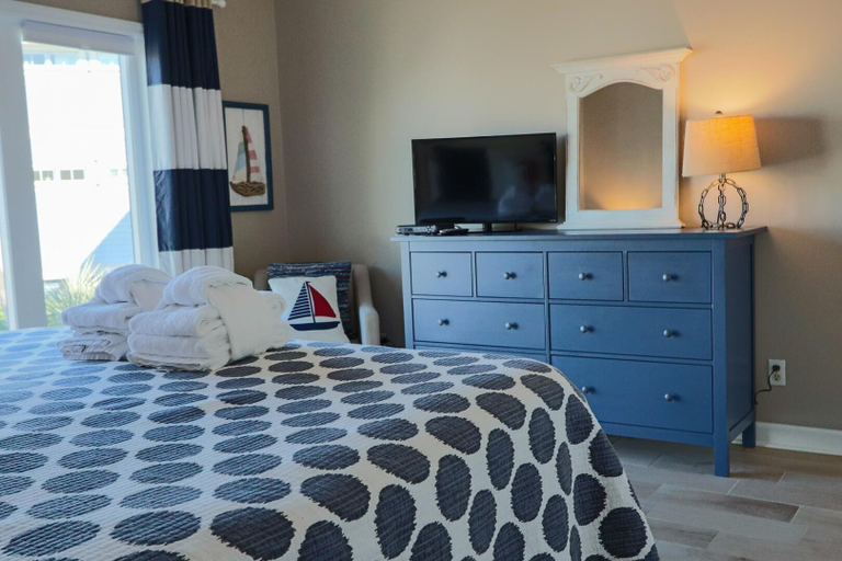 Bedroom 2, 355 Ocean Point Dr, Beaufort