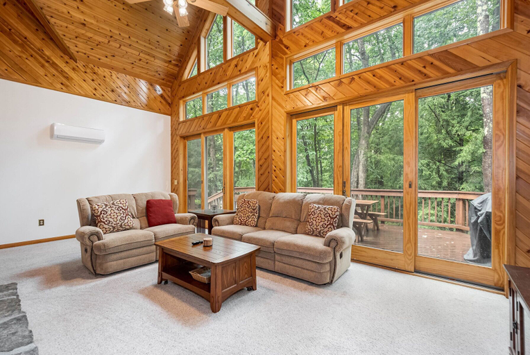 Public Area 3, Wooded Bliss, Garrett