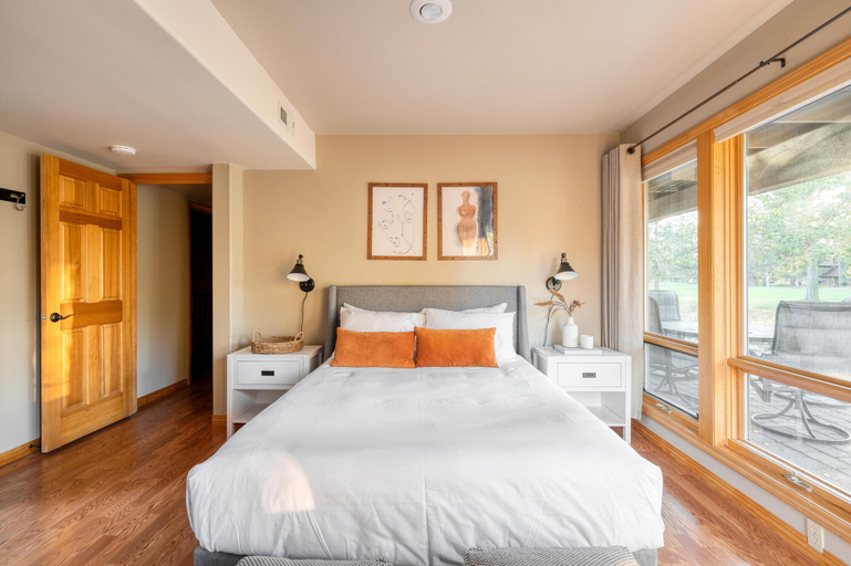 Bedroom 3, Tournament Road - Mulligan, Deschutes