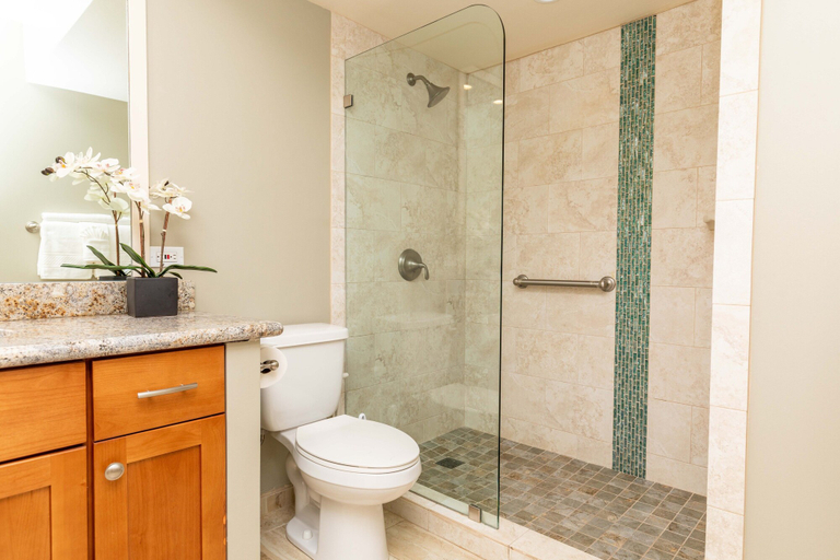 Bathroom 5, Summer Sale!!! Beach Access, Pool, Great Location -lahaina Shores 426, Maui