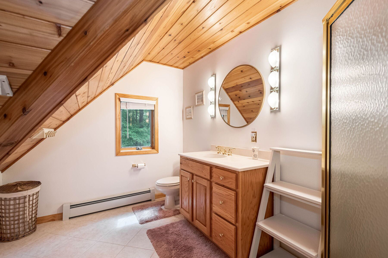 Bathroom 5, Wooded Bliss, Garrett