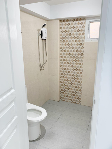 Bathroom 2, Bannsukta, Pattaya
