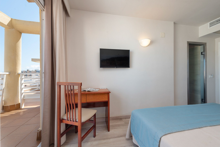 Bedroom 3, Hotel Nordeste Playa, Baleares