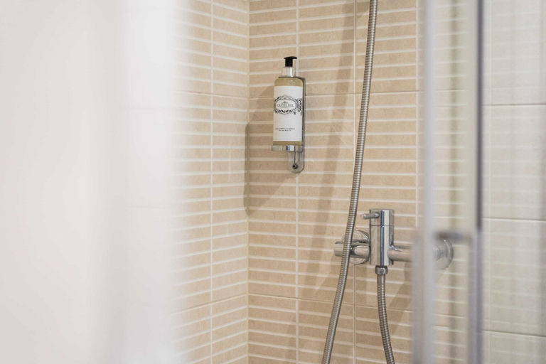 Bathroom 4, Office Residence, Porto
