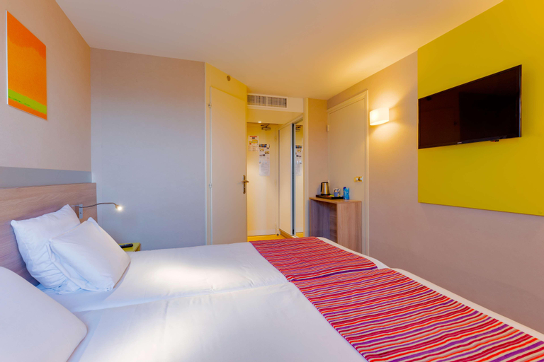 Bedroom 15