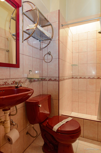 Bathroom 2, Terramistica Centro by Casa Consuelo, Arequipa