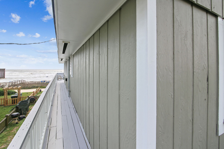 Others 4, Betsy's Beachfront Cottage, Galveston