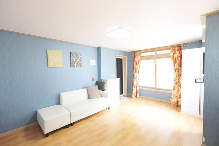 Others 5, Taean Zaza Pension, Taean