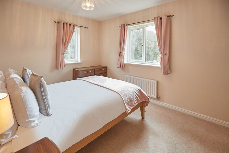 Bedroom 4, Host & Stay | 57 Woodland View, Kirklees