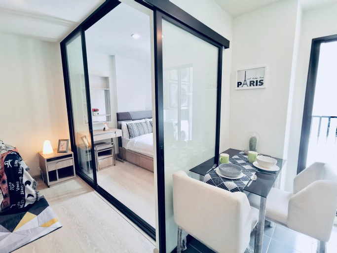 Others 3, Niche mono sukhumvit 50, Khlong Toey