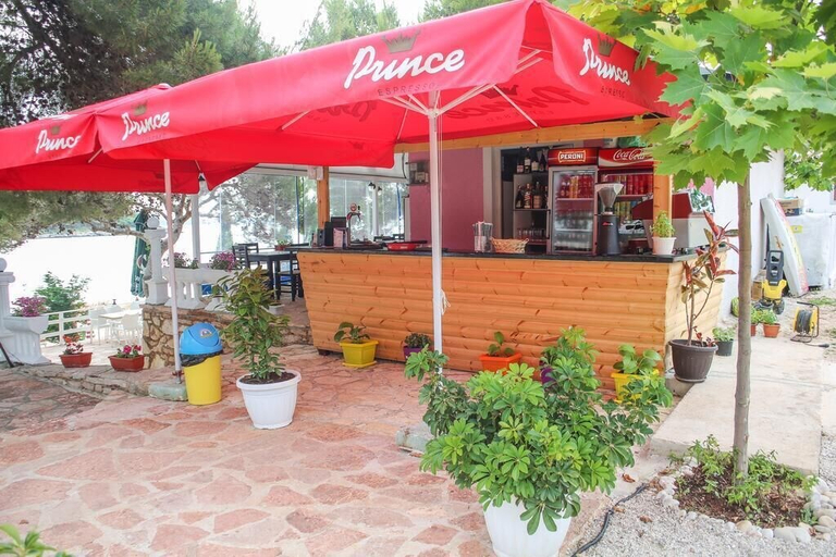 Food & Drinks 3, Hotel New Crystal with Private Beach, Sarandës
