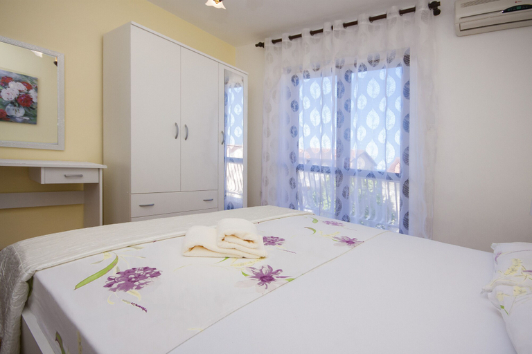 Bedroom 3, Family Apartments Barbarella, Šibenik