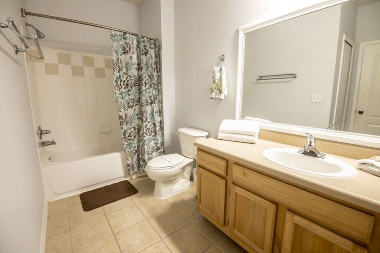 Bathroom 4, Peaceful Runaway Beach 2 Bedroom Condo, Osceola