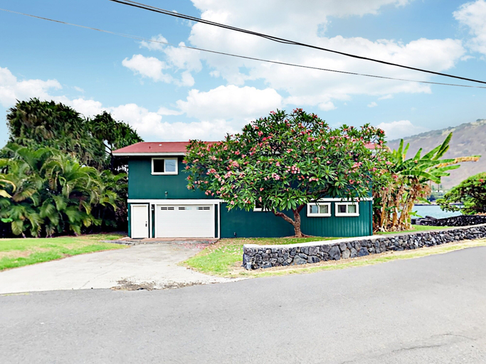 Exterior & Views 2, Oceanfront 3br, Breathtaking Views 3 Bedroom Home, Hawaii