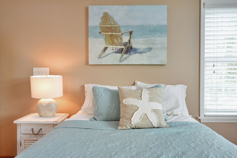 Bedroom 4, Sunshine Hideaway - Large Studio - Pet Friendly, Duval