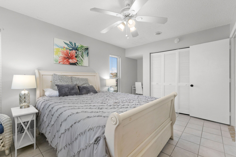 Bedroom 3, Seabreeze by VTrips, Pinellas