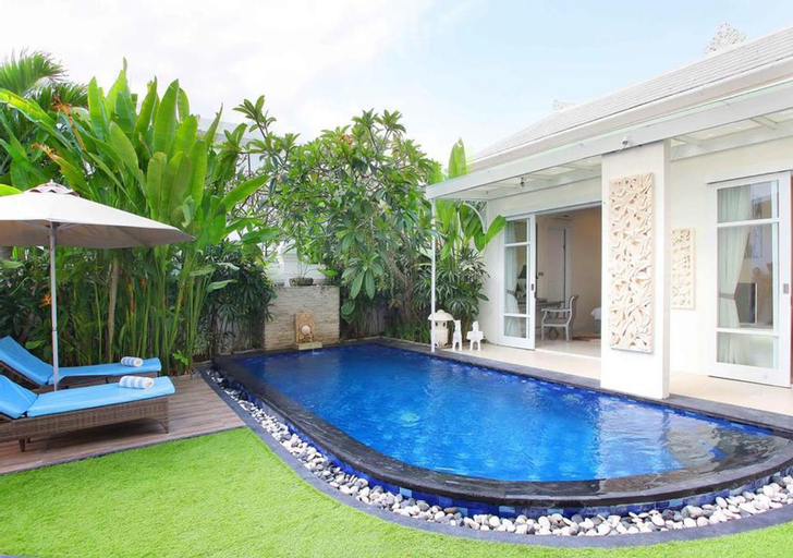 Cozy Family-3BDR Villa with Private Pool in Legian, Badung