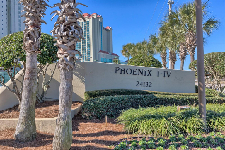 Exterior & Views 2, Phoenix I, Baldwin