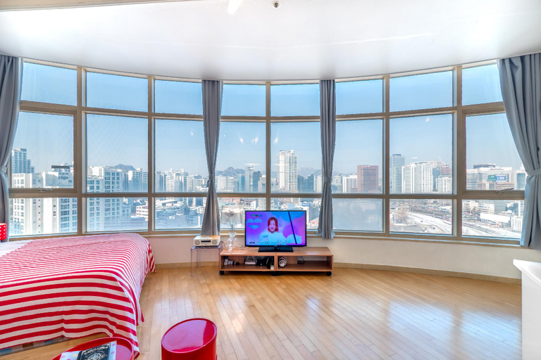 Others 5, Travel House, Yongsan