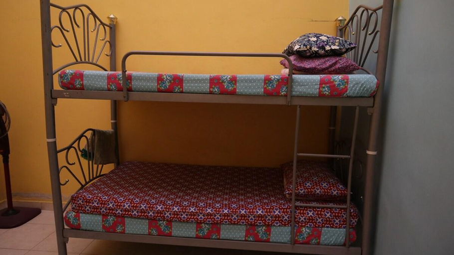 Bedroom 1, Family Homestay with 3 comfortable bedroom, Kluang