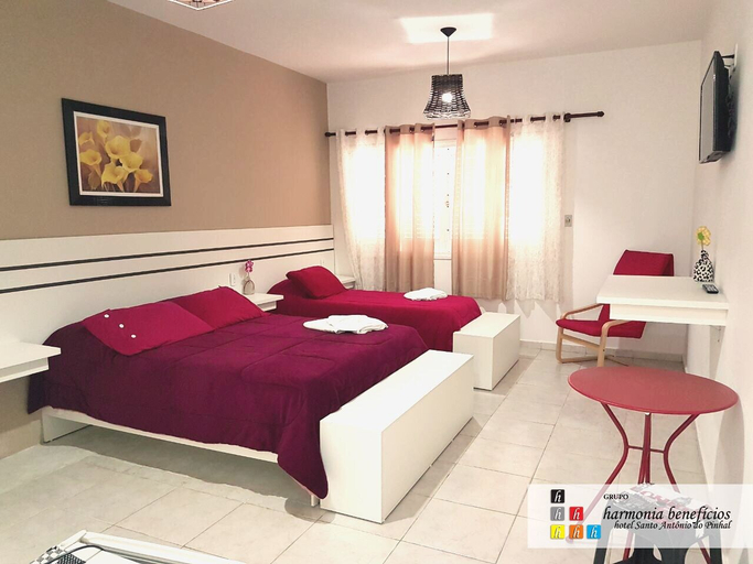 Bedroom 3, Hotel Harmonia, Monteiro Lobato