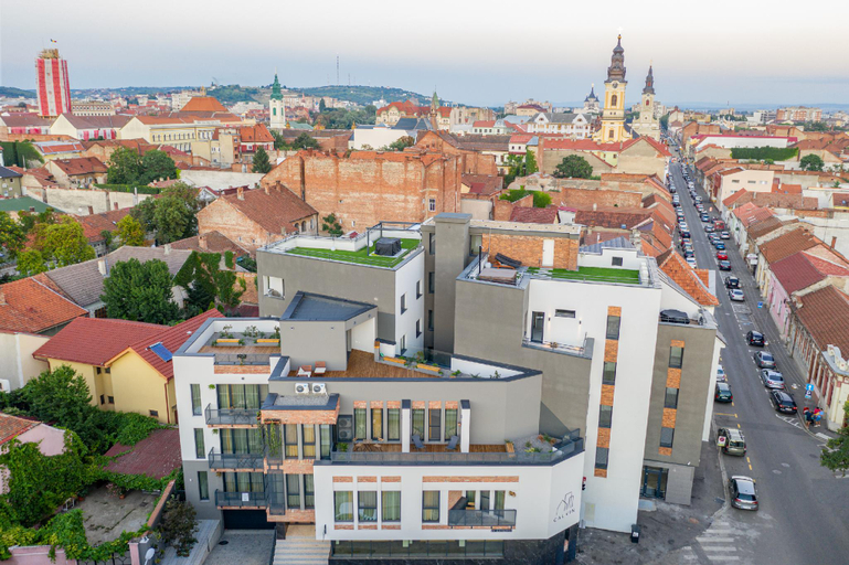 Others 1, Calvin, Oradea