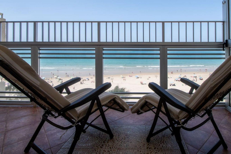 Others 5, Apartamento Paseo Maritimo 27, Cádiz
