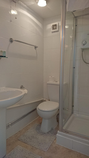 Bathroom 4, The Bramley House Hotel, Cambridgeshire