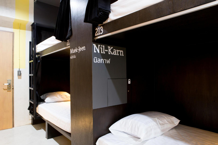 Bedroom 23