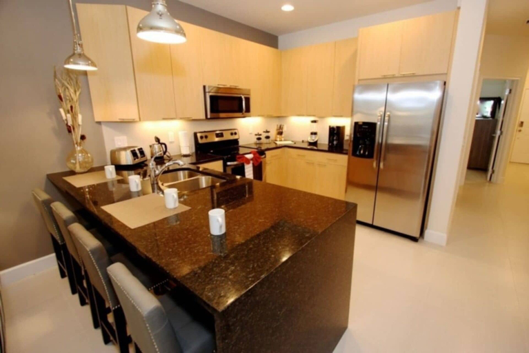 Others 1, Inviting 3-bed House in Clermont, Lake