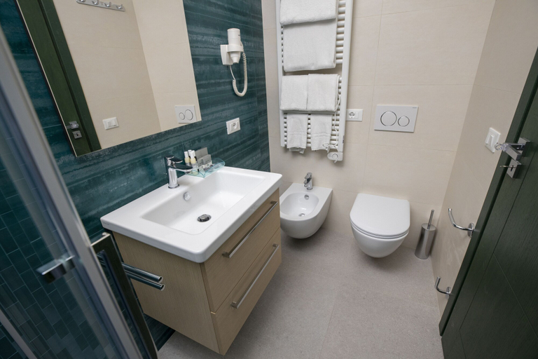 Bathroom 4, Kafara Resort- Villas and Pool by Lisca Bianca Rental, Palermo