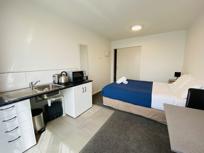 Bedroom 3, GALAXY LAKE VIEW STUDIO, Mackenzie