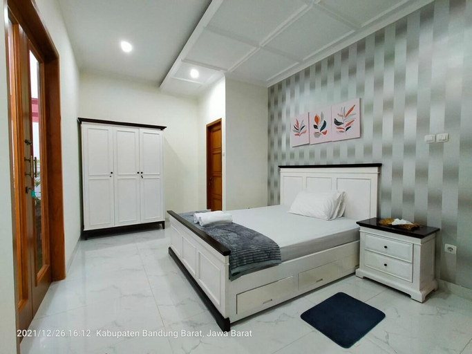 Bedroom 2, Griyo Kulo Lembang (family villa ), Bandung