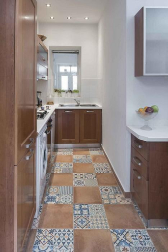 Others 4, Athenian House in Plaka, Attica
