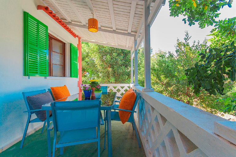 Others 2, Villa Sophie, Baleares