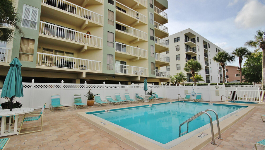 Sport & Beauty 1, Water View by Teeming Vacation Rentals, Pinellas