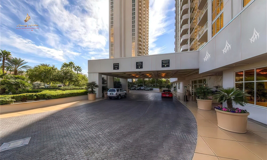 Exterior & Views 2, Studio 25 HIGH FLR MGM Signature Balcony, Clark