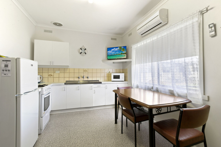 Others 3, Unit 8 at Ocean Bridge, E. Gippsland - Bairnsdale
