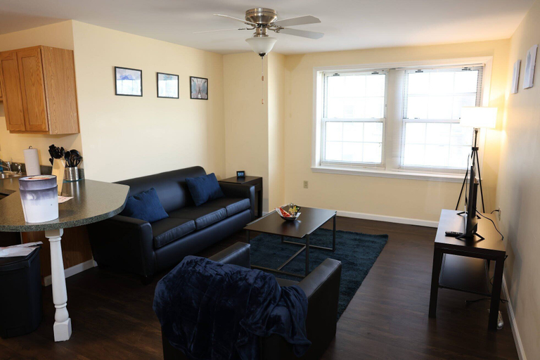 Others 1, Cozy Campus Stay With 78 Walk Score, Saint Louis