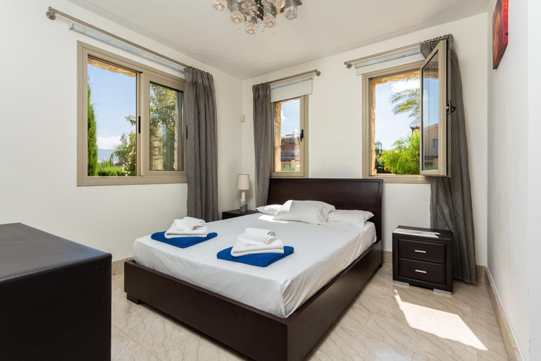 Bedroom 3, Villa Galene