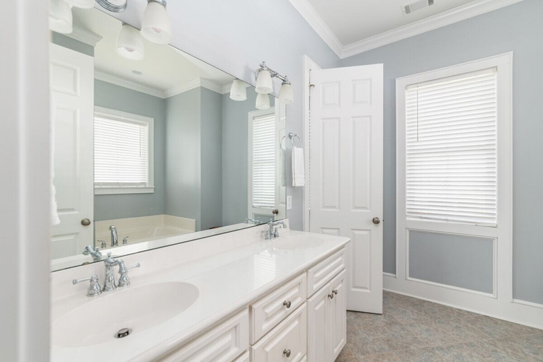 Bathroom 4, Southern Tranquility, Beaufort