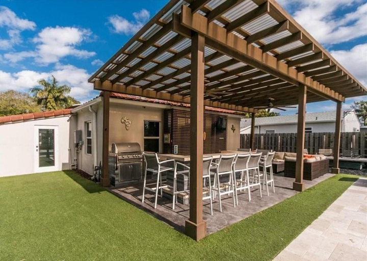 Exterior & Views 2, Spectacular Pool Home With Stocked Outdoor Kitchen, Broward