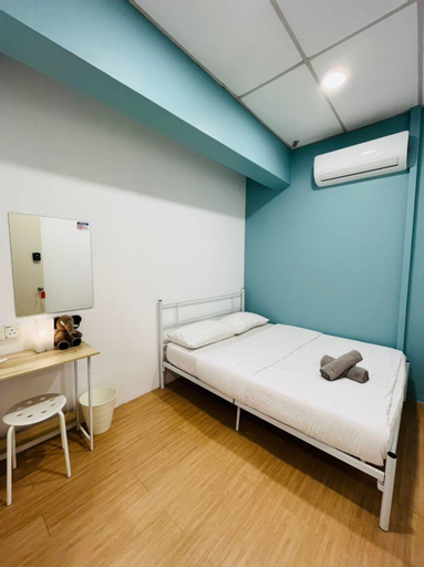 Littlehome homestay/Muadzam Shah/Queen Bed, Pekan