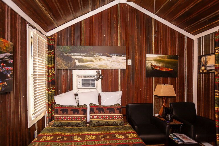 Others 5, Yowie Cabin, Polk