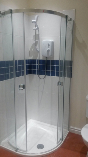 Bathroom 4, The Swan Hotel, Gloucestershire