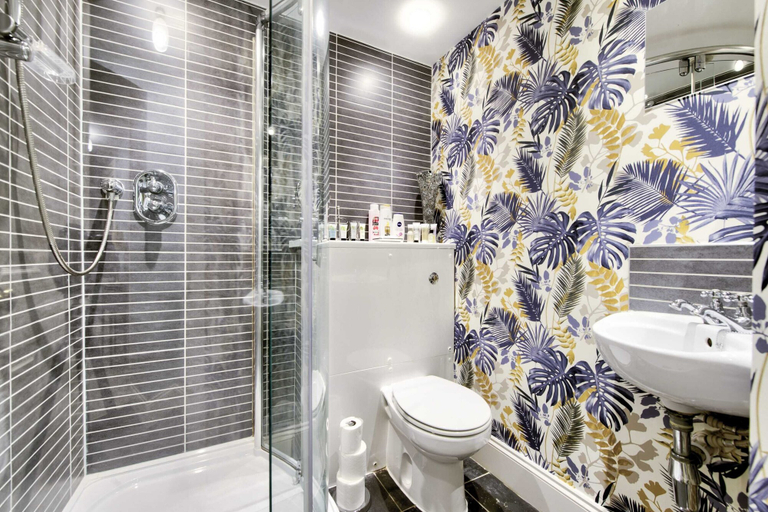 Bathroom 3, GuestReady - Beautiful New Town Studio with Patio, Edinburgh