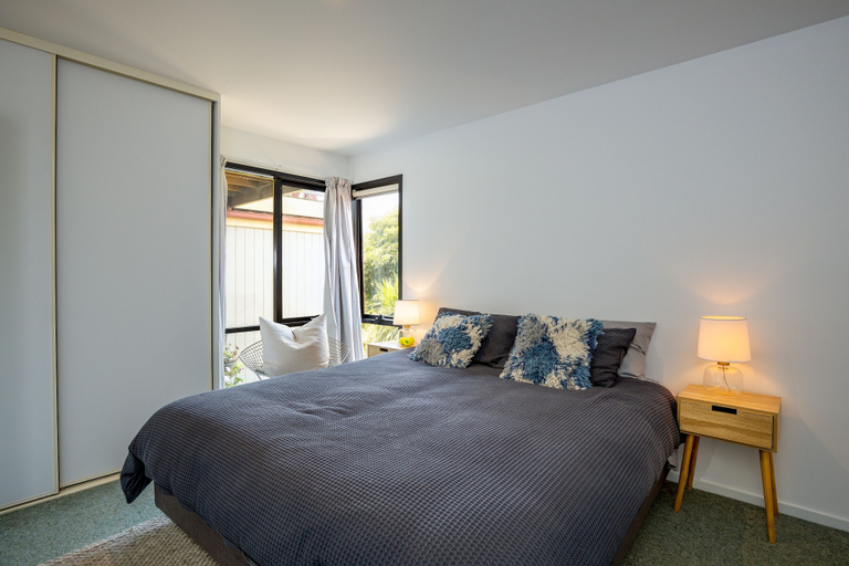 Bedroom 4, The Views Entertainers Deck bay Views, Melbourne