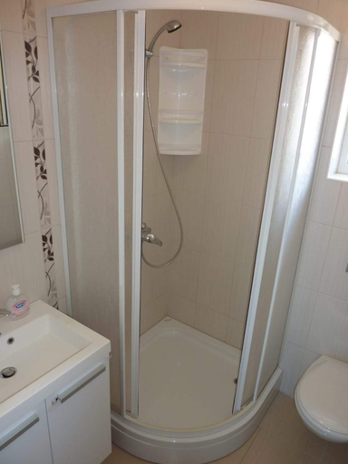 Bathroom 4, Apartments Mlikota, Nin