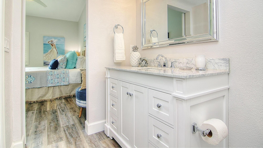 Bathroom 3, Intercoastal 203 by Teeming Vacation Rentals, Pinellas