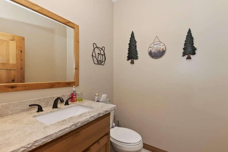 Bathroom 3, Winterpark De Wr34 Lazy Bear Lodge, San Bernardino